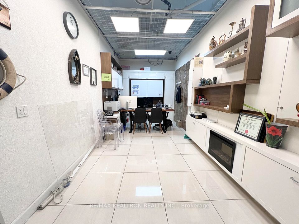 7181 Yonge Street 154, Markham, ON L3T 0C7