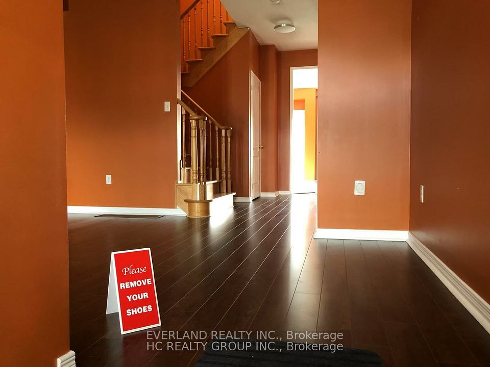 Att/Row/Townhouse at 32 Wheelwright Drive, Richmond Hill, ON L4E 5A4, Richmond Hill