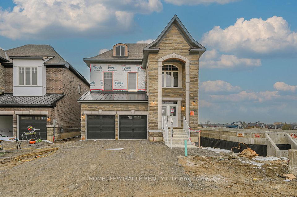 Detached at 47 Mapleton Street, Richmond Hill, ON L4E 1H5, Richmond Hill
