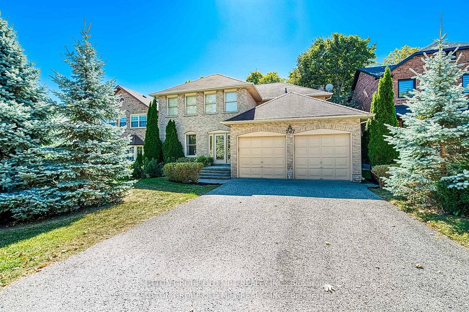 Detached at 267 Aurora Heights Drive, Aurora, ON L4G 5C3, Aurora