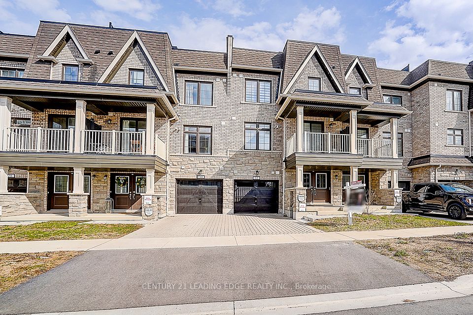 Att/Row/Townhouse at 32 William Shearn Crescent, Markham, ON L6C 3J4, Markham