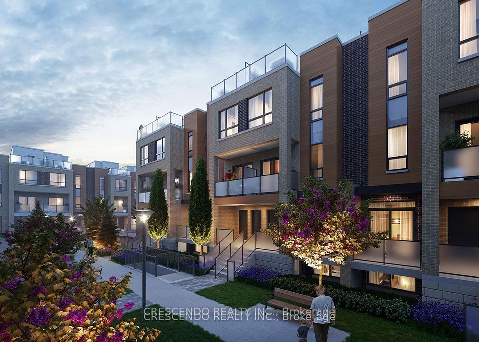 Condo Townhouse at 18 Lytham Green Circle 24, Newmarket, ON L3Y 2P3, Newmarket