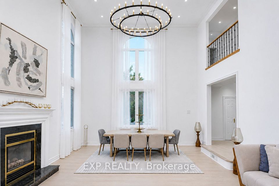 Detached at 870 Robellino Court, Newmarket, ON L3X 1L5, Newmarket