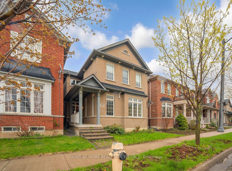 Detached at 23 Quail Hollow, Markham, ON L6B 0K7, Markham