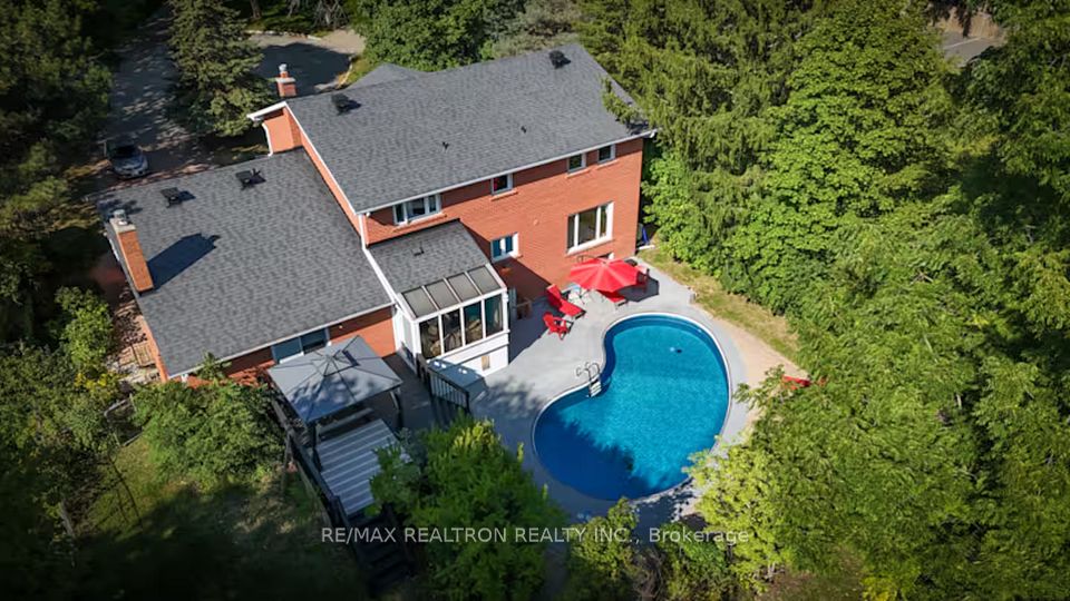 Detached at 194 Glenada Court, Richmond Hill, ON L4C 5M7, Richmond Hill