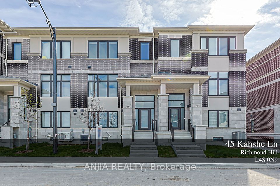 Att/Row/Townhouse at 45 Kahshe Lane W, Richmond Hill, ON L4S 0N9, Richmond Hill