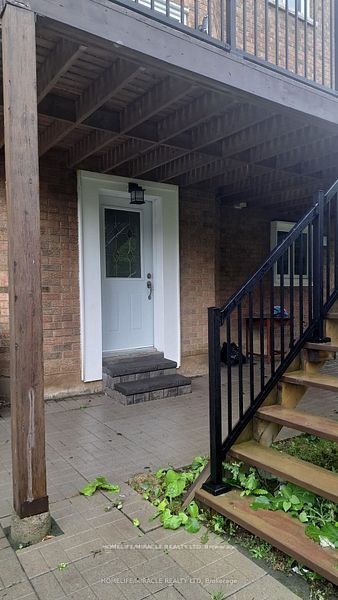 Detached at 2 Vesta Drive Bsmt A, Richmond Hill, ON L4B 2L9, Richmond Hill