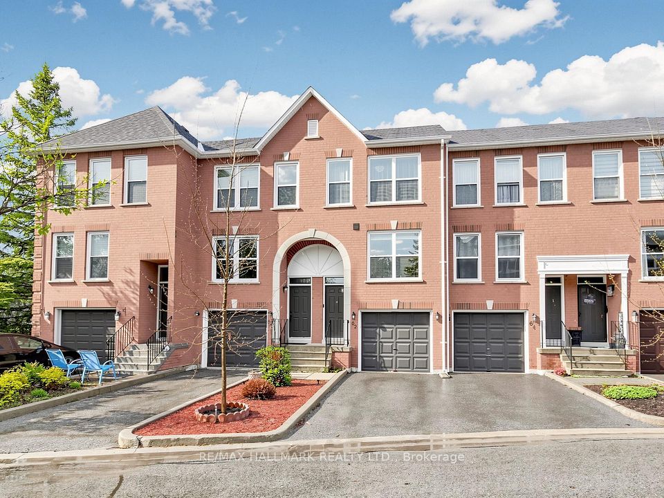 Condo Townhouse at 62 Wyatt Lane, Aurora, ON L4G 7E4, Aurora