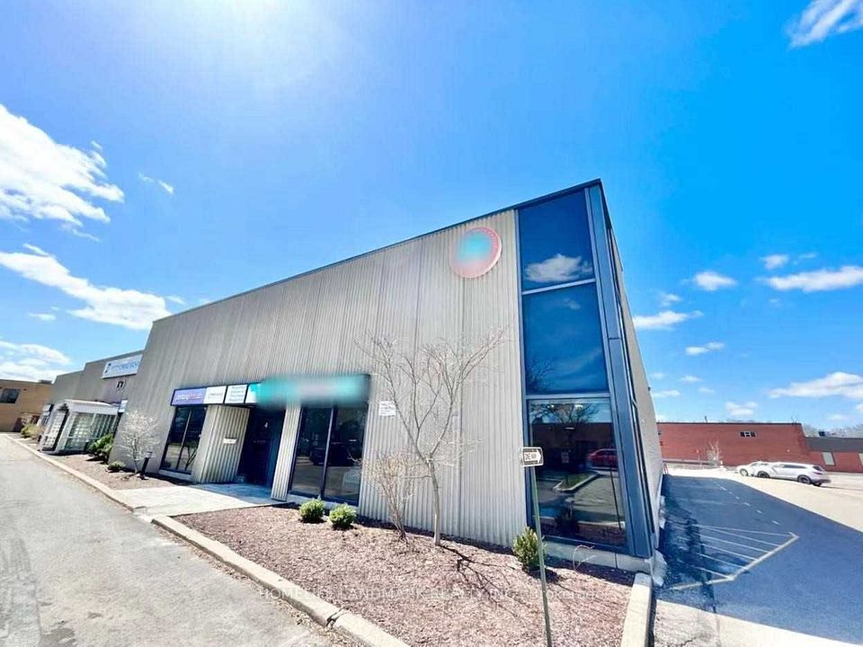 160 West Beaver Creek Road 2, Richmond Hill, ON L4B 1B4