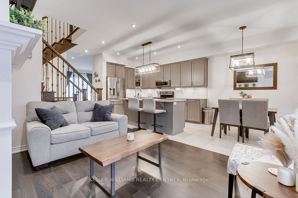Att/Row/Townhouse at 13 Vita Stephanie Court, Georgina, ON L0E 1R0, Georgina