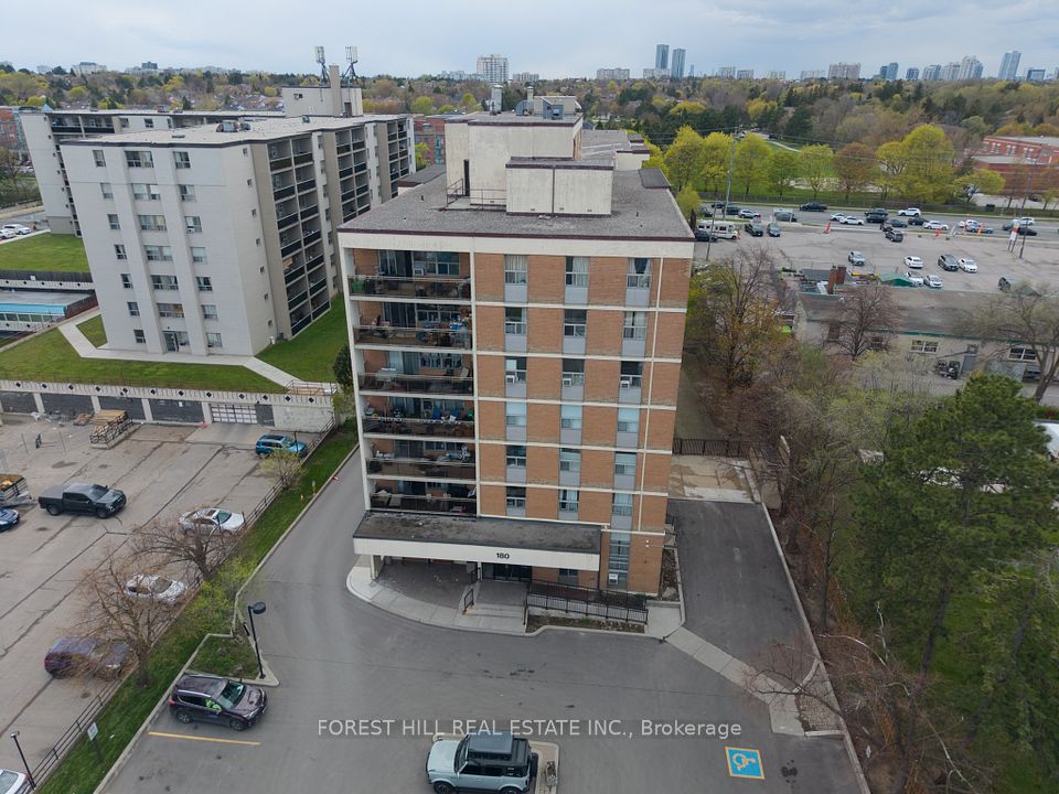 Condo Apartment at 180 DUDLEY Avenue 302, Markham, ON L3T 4X2, Markham
