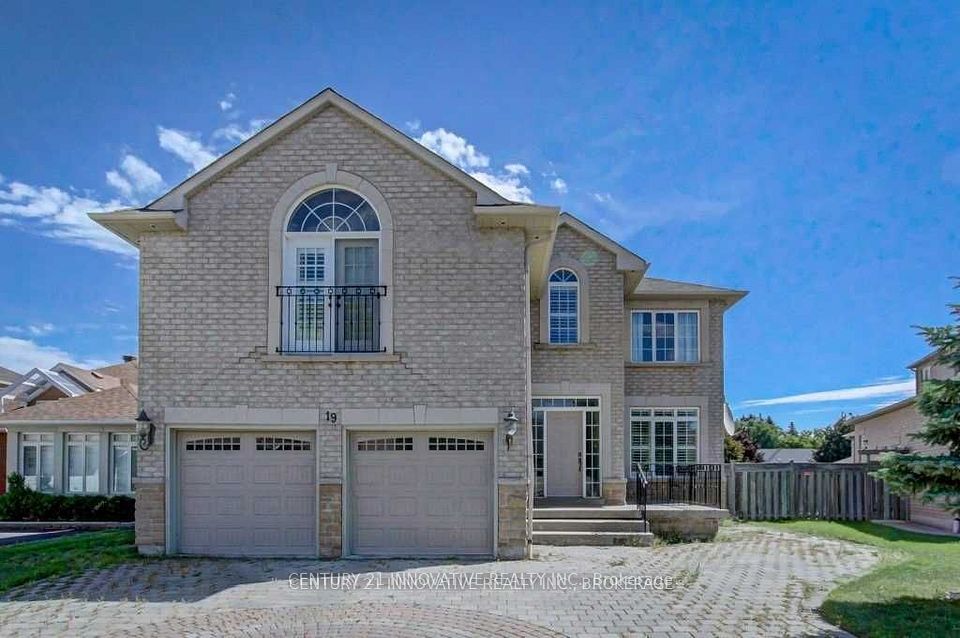 Detached at 19 Brookgreene Crescent, Richmond Hill, ON L4C 0M1, Richmond Hill