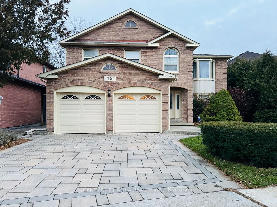 Detached at 15 Timpson Drive, Aurora, ON L4G 5K6, Aurora