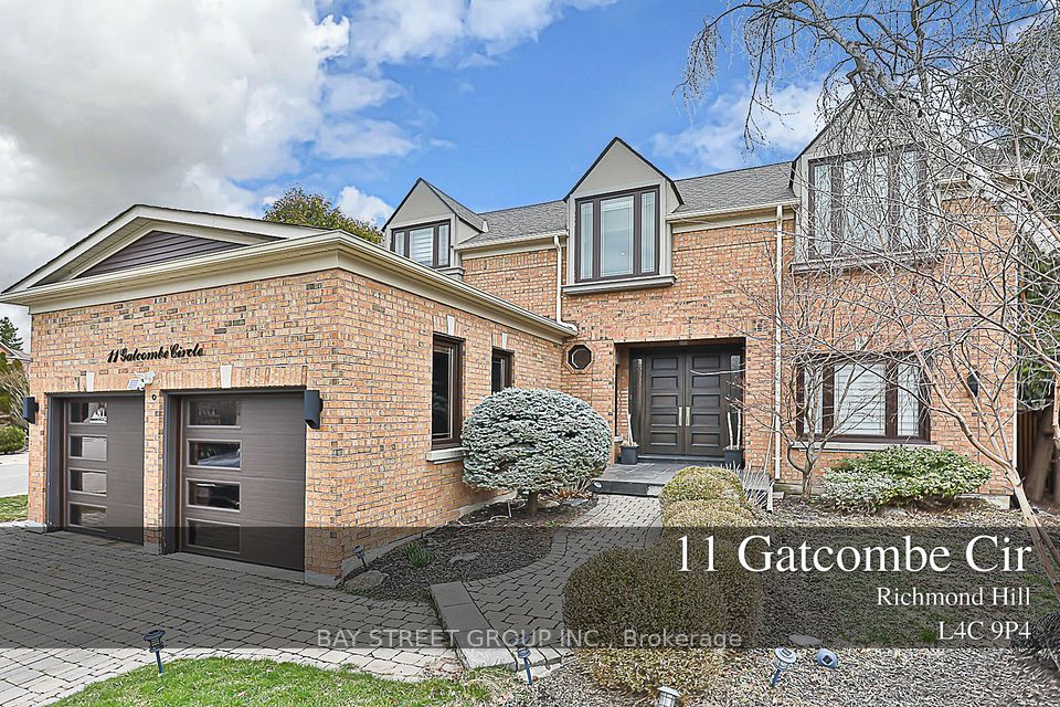 Detached at 11 Gatcombe Circle, Richmond Hill, ON L4C 9P4, Richmond Hill