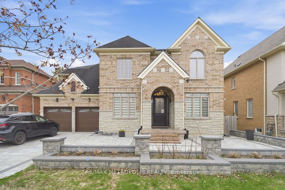 Detached at 1069 Nellie Little Crescent, Newmarket, ON L3X 3E3, Newmarket