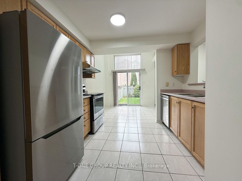 Att/Row/Townhouse at 90 Bridlepath Street, Richmond Hill, ON L4S 1S2, Richmond Hill