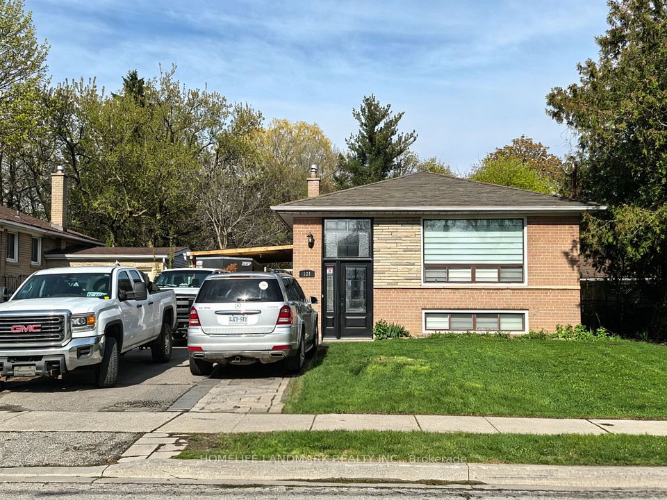Detached at 181 Maple Avenue Lower, Richmond Hill, ON L4C 2J2, Richmond Hill