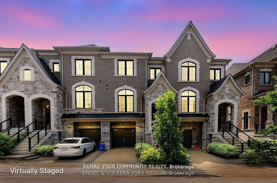 Att/Row/Townhouse at 29 Nardini Lane N, Richmond Hill, ON L4C 1C2, Richmond Hill