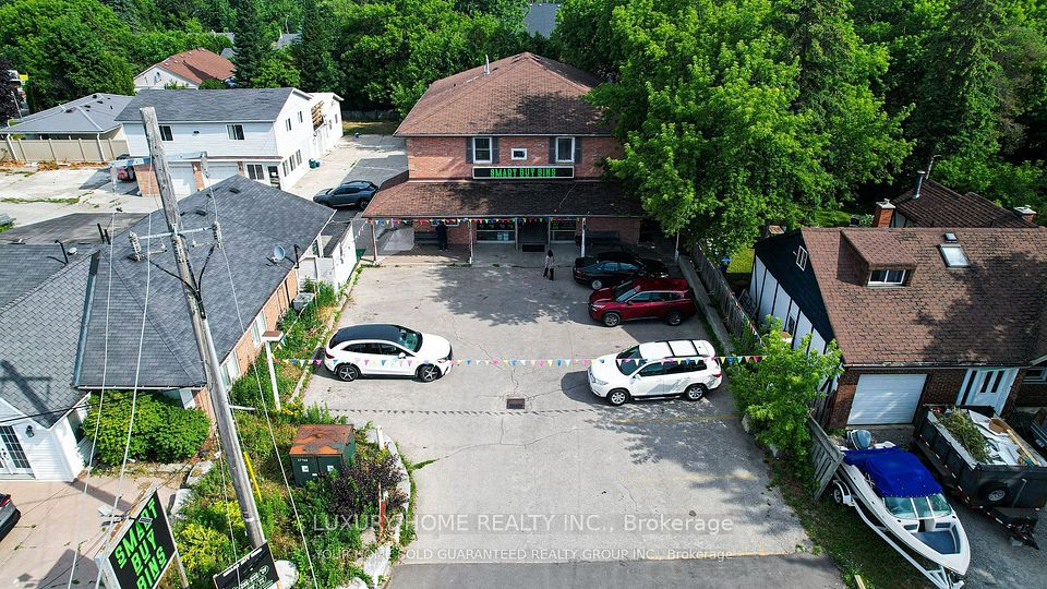 Office at 186 King Road, Richmond Hill, ON L4E 2W1, Richmond Hill