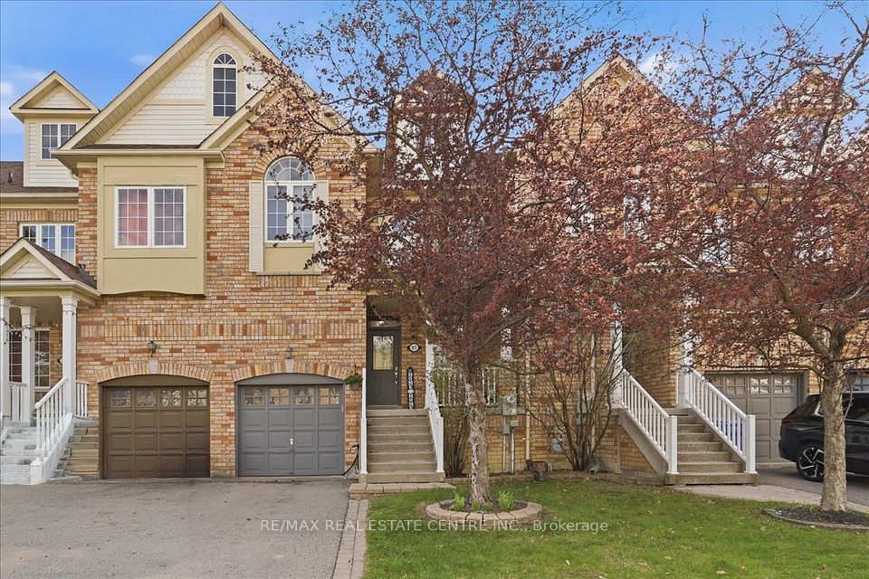 83 Limeridge Street, Aurora, ON L4G 7X9