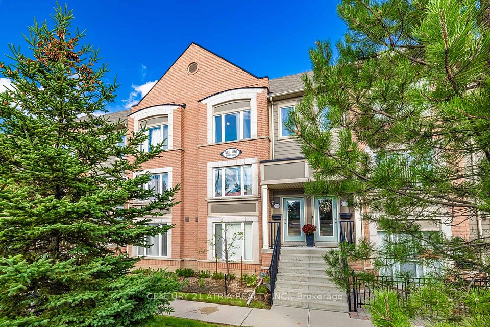 15943 Bayview Avenue 9, Aurora, ON L4G 0S3