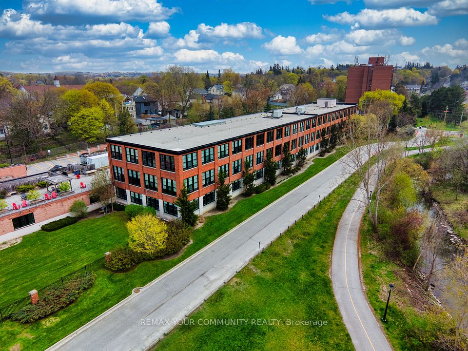 Condo Apartment at 543 Timothy Street 302, Newmarket, ON L3Y 1R1, Newmarket