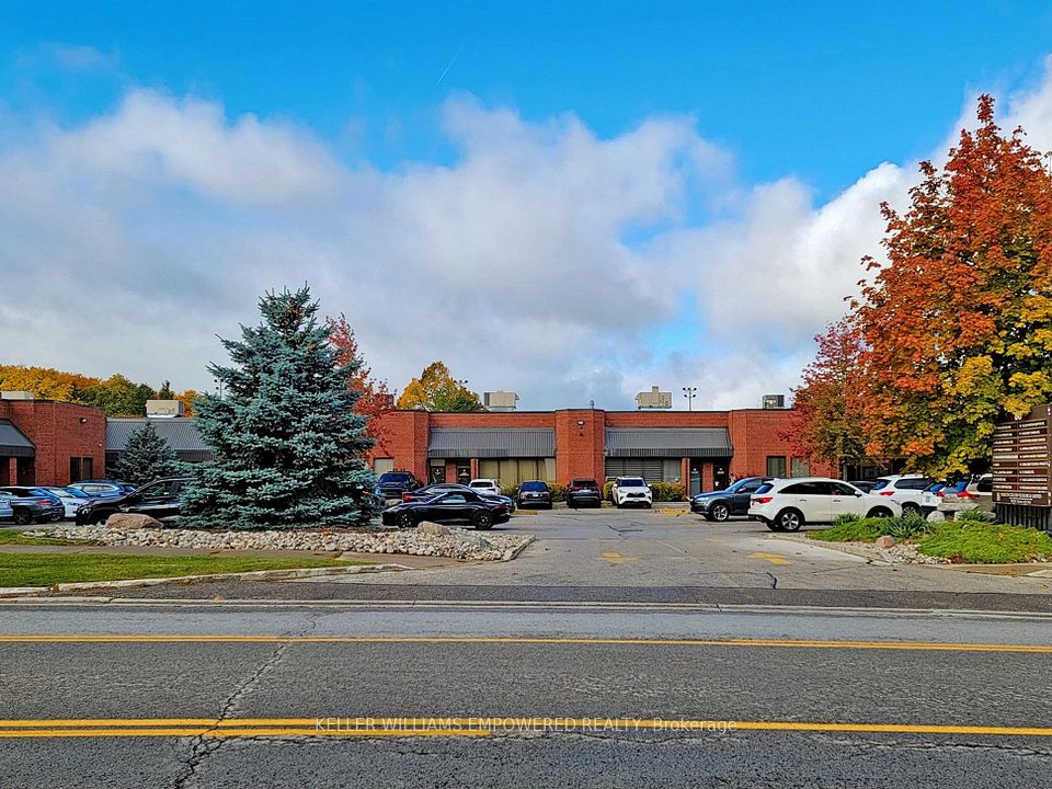 80 West Beaver Creek Road 16, Richmond Hill, ON L4B 1H3