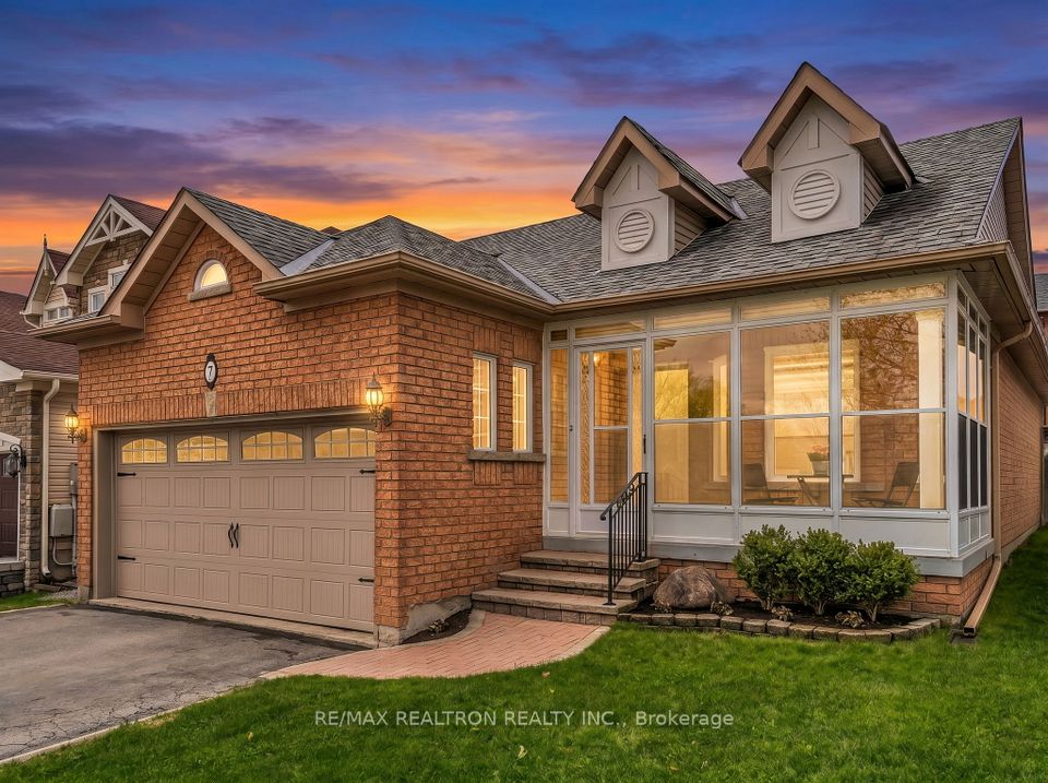 Detached at 7 Thornlodge Drive, Georgina, ON L4P 4A3, Georgina