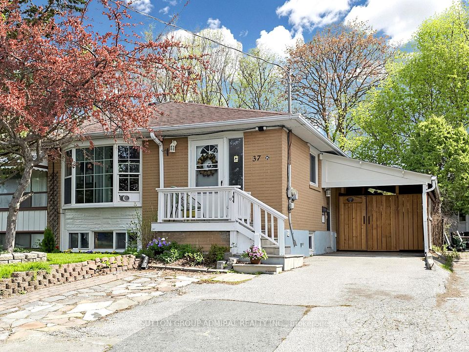 Semi-Detached  at 37 Newbury Drive, Newmarket, ON L3Y 4P9, Newmarket