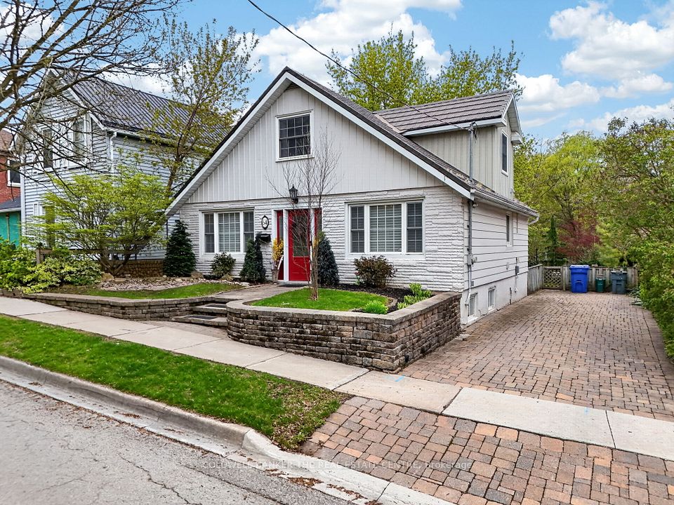 Detached at 64 Niagara Street, Newmarket, ON L3Y 4E6, Newmarket