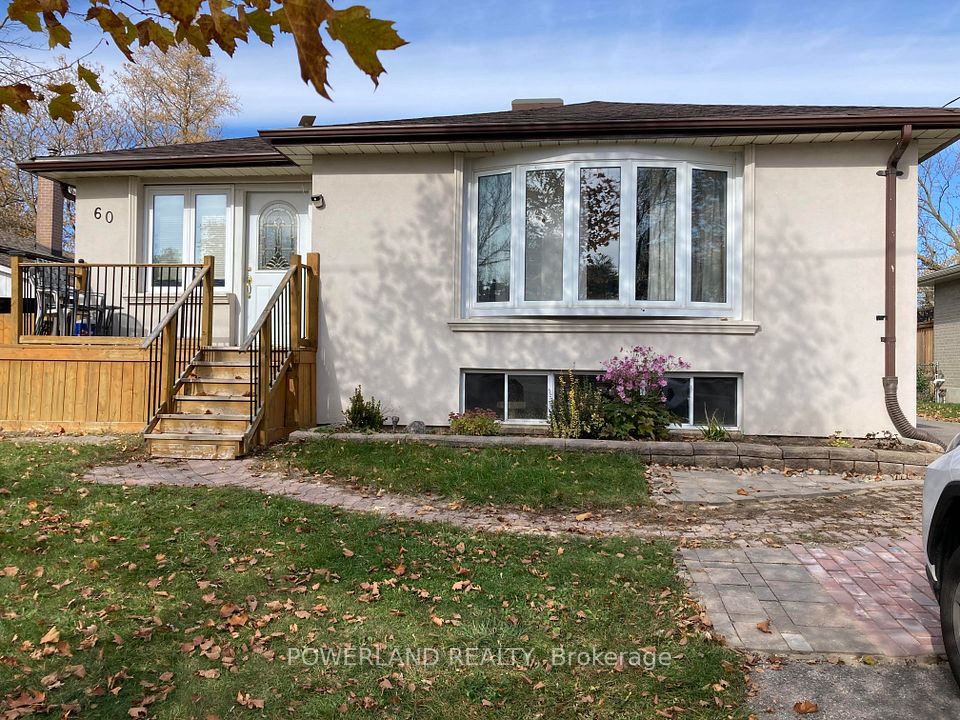 Detached at 60 Collins Crescent Main, Aurora, ON L4G 2W2, Aurora