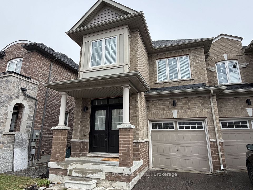 Att/Row/Townhouse at 134 Maguire Road N, Newmarket, ON L3X 0M1, Newmarket