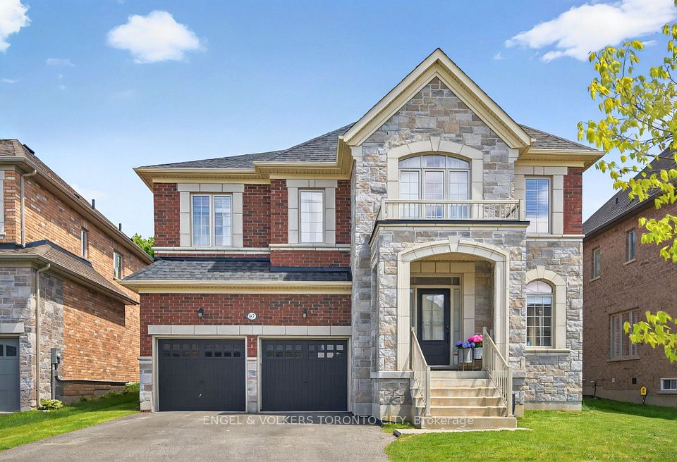 Detached at 67 Alf Neely Way, Newmarket, ON L3Y 0C6, Newmarket