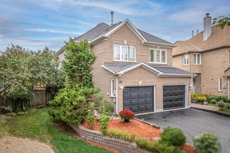 Semi-Detached  at 28 Foxtail Ridge, Newmarket, ON L3X 1Z6, Newmarket
