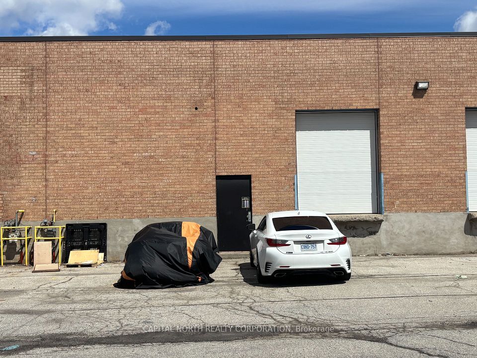 41 Courtland Avenue 10, Vaughan, ON L4K 3T3