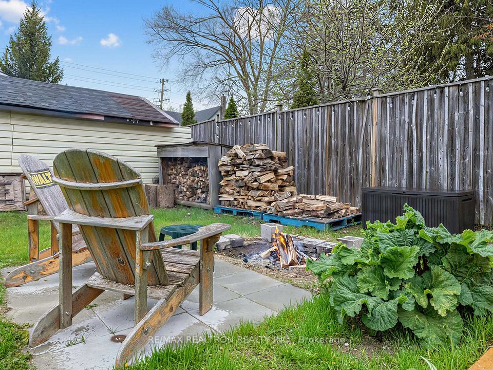 1338 Killarney Beach Road, Innisfil, ON L0L 1W0