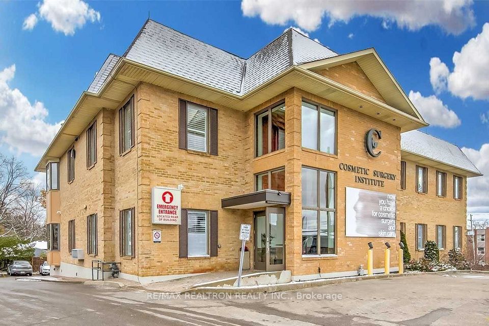 9955 Yonge Street 202, Richmond Hill, ON L4C 9M6