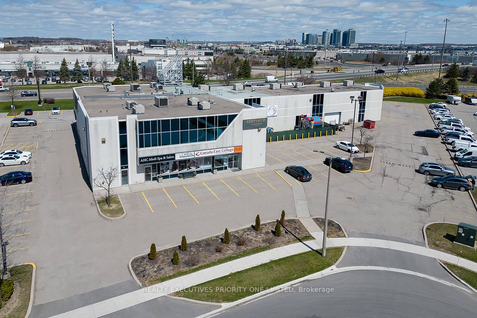 661 Chrislea Road 14, Vaughan, ON L4L 0C4
