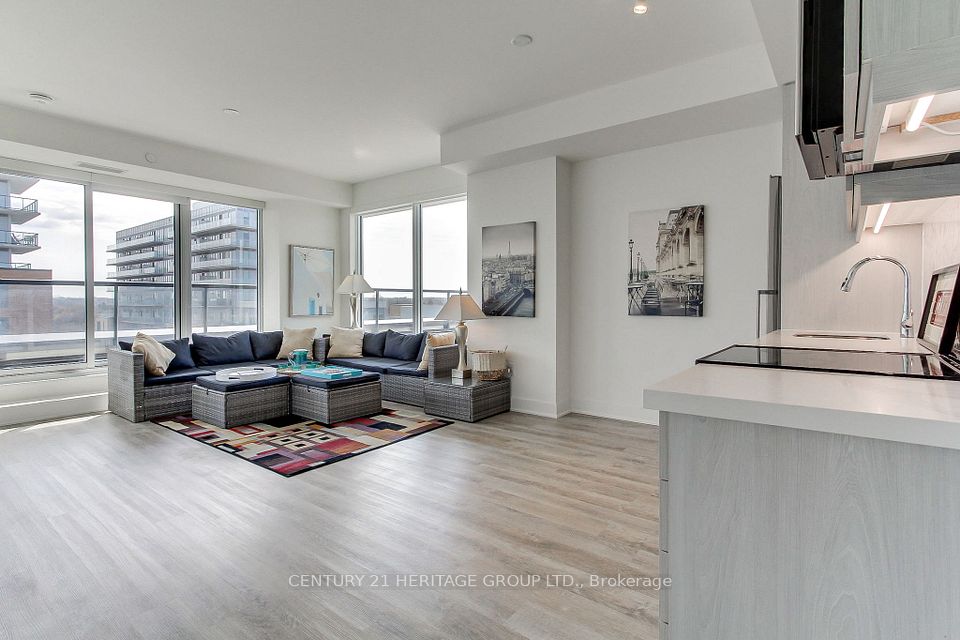 Condo Apartment at 185 Deerfield Road 503, Newmarket, ON L3Y 0G7, Newmarket