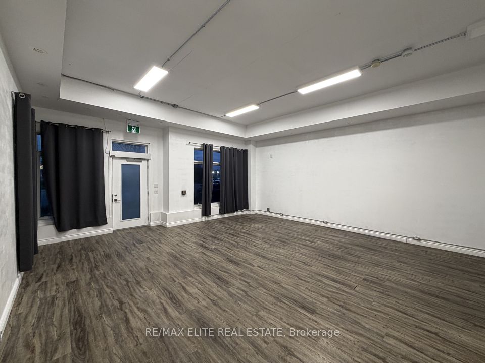 380 John Street, Markham, ON L3T 5W6