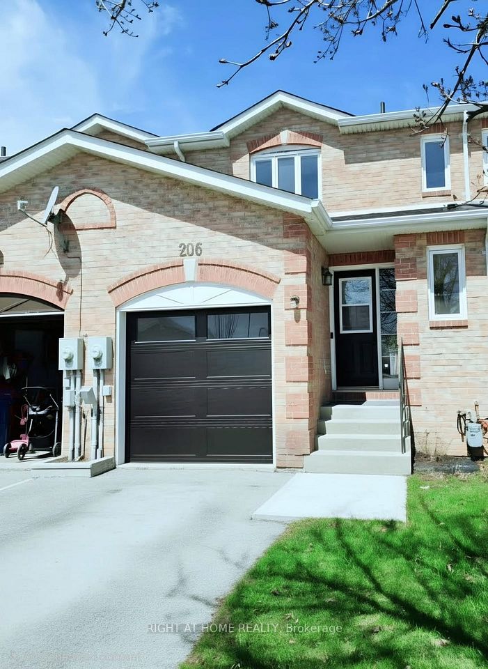 Att/Row/Townhouse at 206 Fairwood Drive, Georgina, ON L4P 3Y5, Georgina