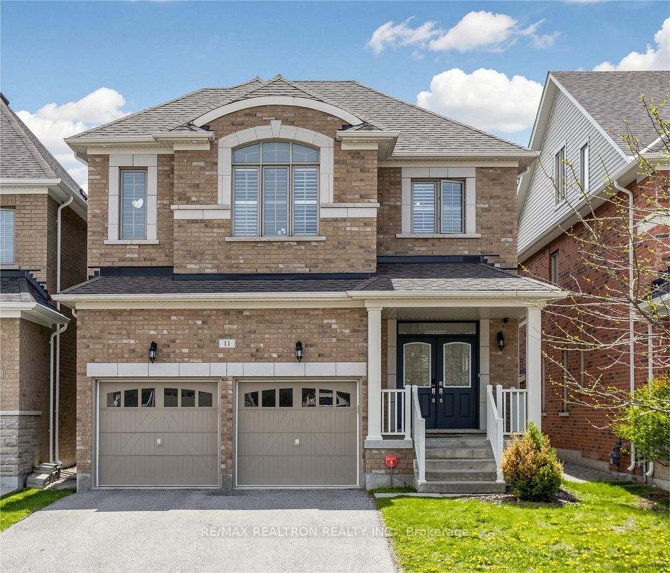 11 Peter Miller Street, Aurora, ON L4G 0W4