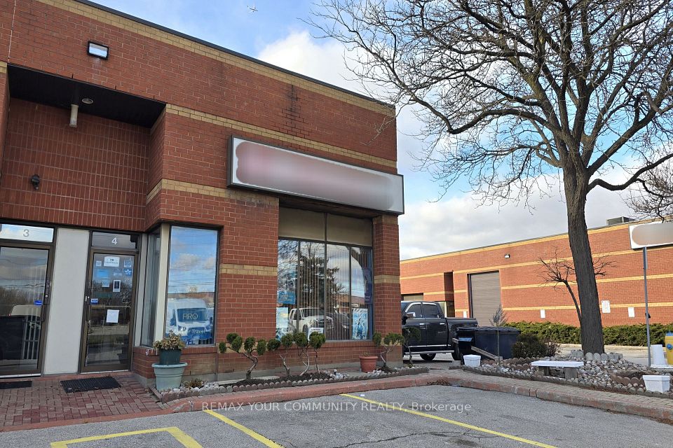8600 Keele Street 4, Vaughan, ON L4K 4H8