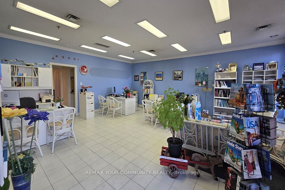 8600 Keele Street 4, Vaughan, ON L4K 4H8