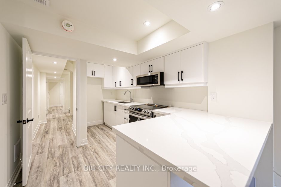 Detached at 32 Conchita Street Lower, Georgina, ON L4P 0H5, Georgina
