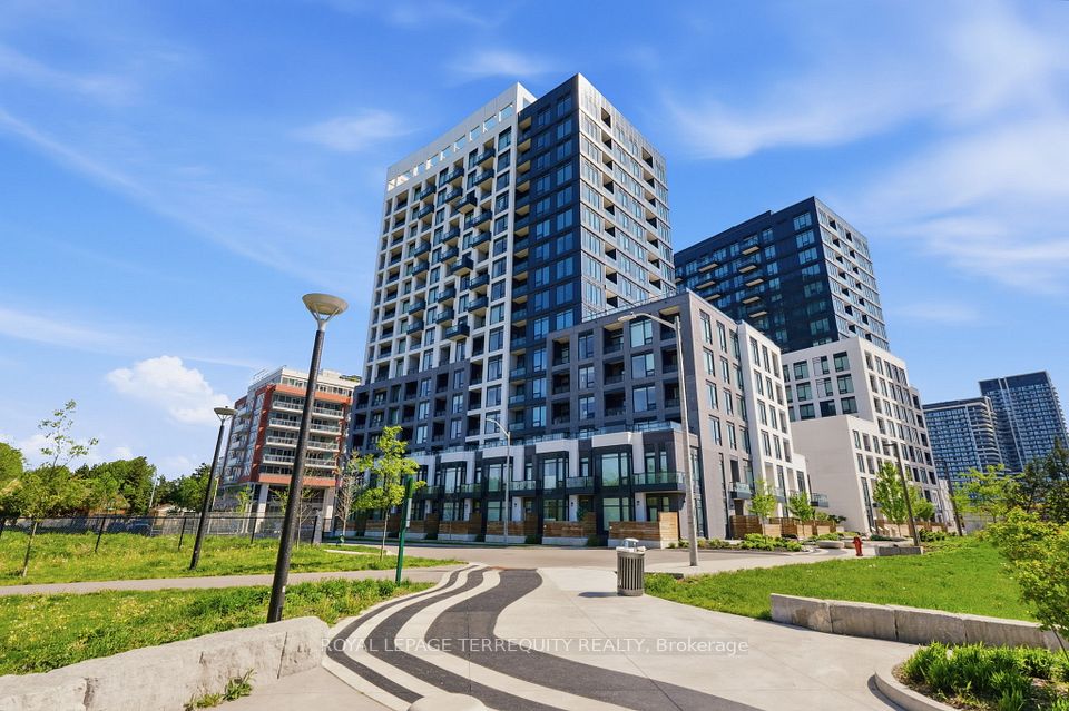 3 Rosewater Street 517W, Richmond Hill, ON L4C 5T6