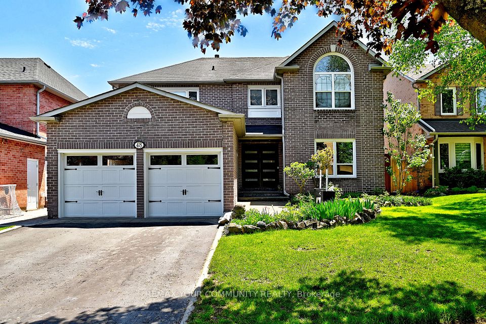 48 Haskell Crescent, Aurora, ON L4G 5T3