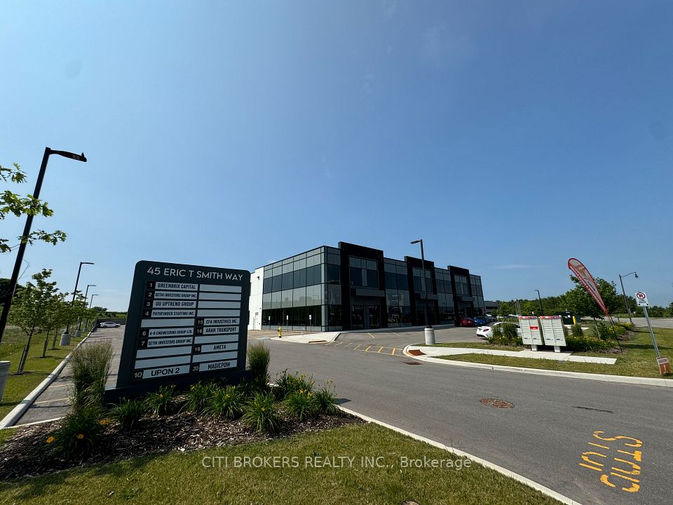 45 Eric T Smith Way 5, Aurora, ON L4G 3Z8