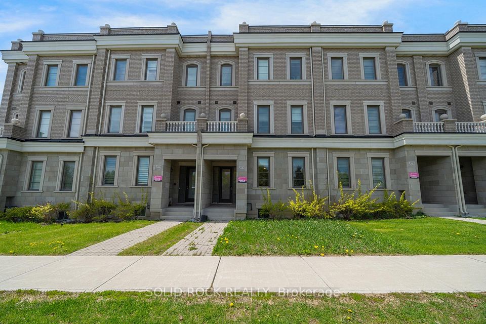 Att/Row/Townhouse at 9376 Bayview Avenue, Richmond Hill, ON L4C 5H3, Richmond Hill