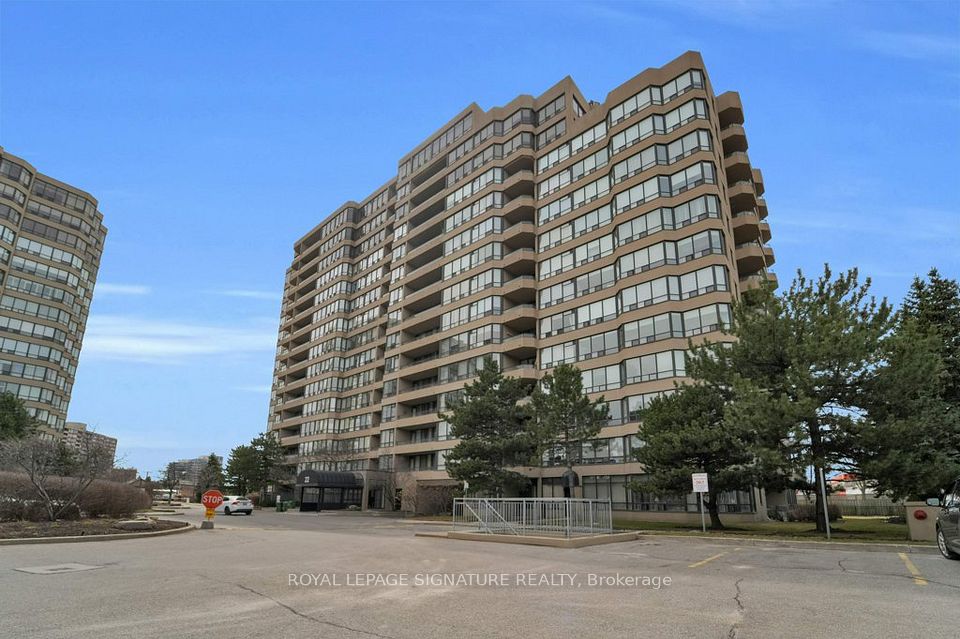 Condo Apartment at 22 Clarissa Drive 1404, Richmond Hill, ON L4C 9R6, Richmond Hill